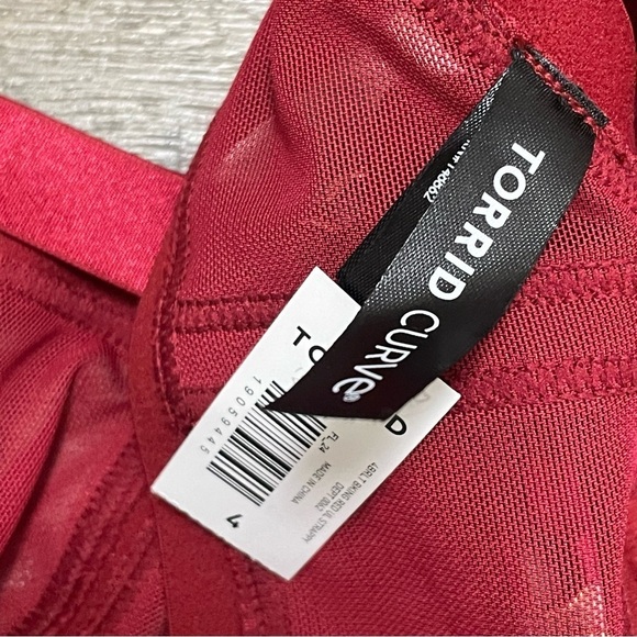 Womens Torrid Overt Strappy Mesh Wireless Bralette Red size 4 NWT - Picture 7 of 9